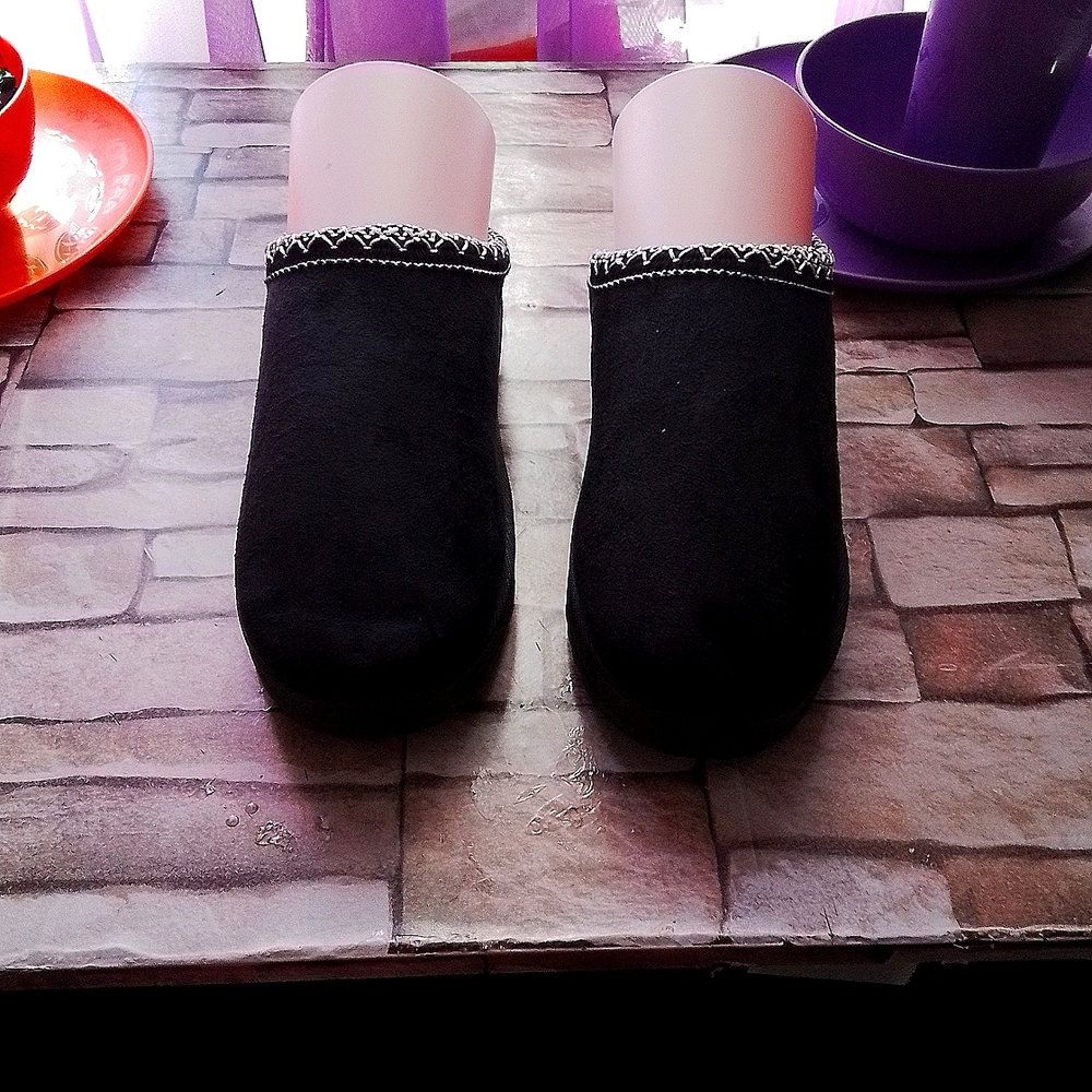 Cozy Slip-on bootie,